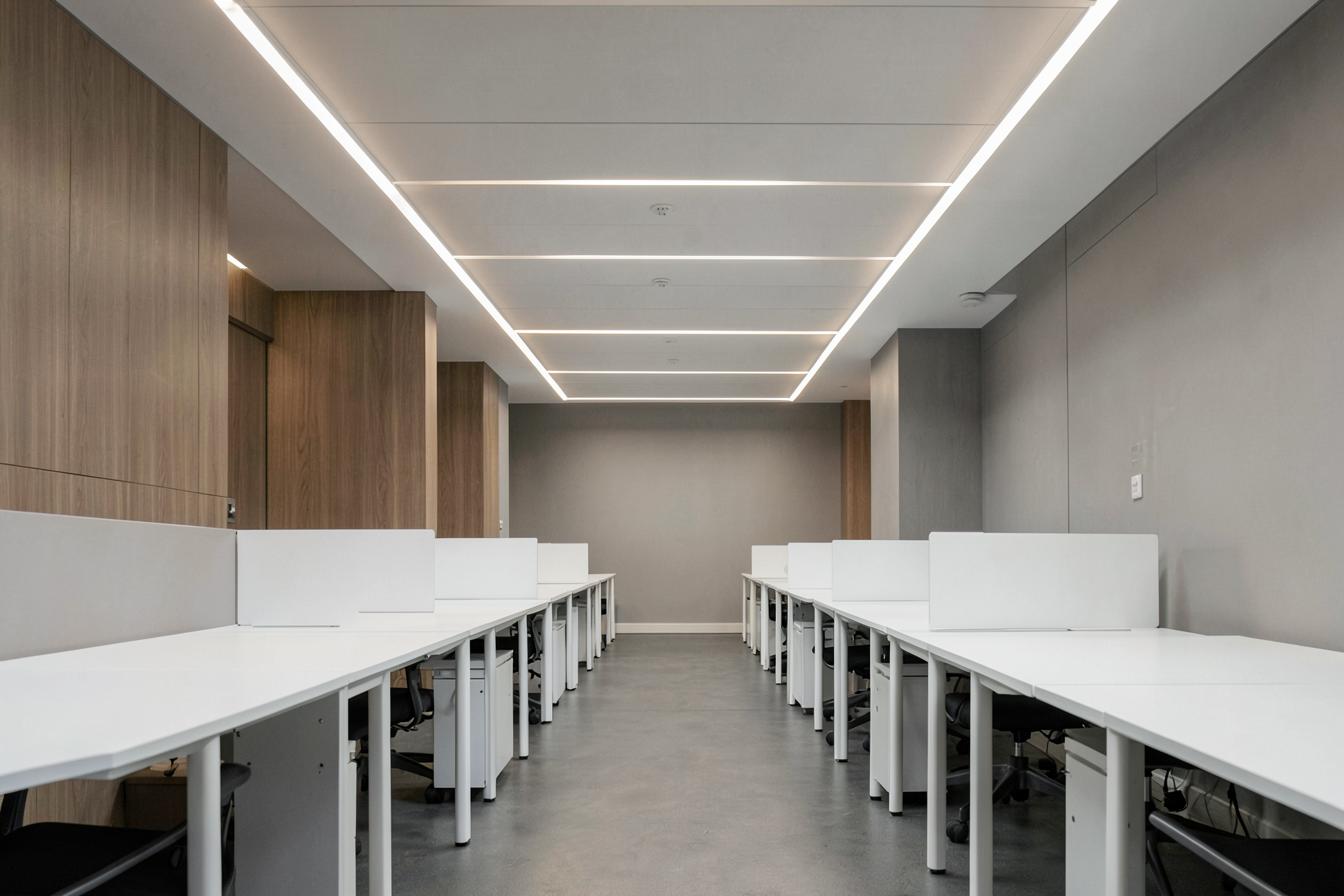 UGR 19 in Open-Plan Offices: What Most Architects Get Wrong